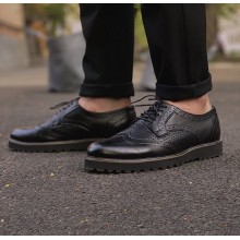 Мужские Классические Броги ONYX Black с перфорацией из натуральной кожи чёрные 45 размер Мужские Классические Броги ONYX Black с перфорацией из натуральной кожи чёрные 45 размер